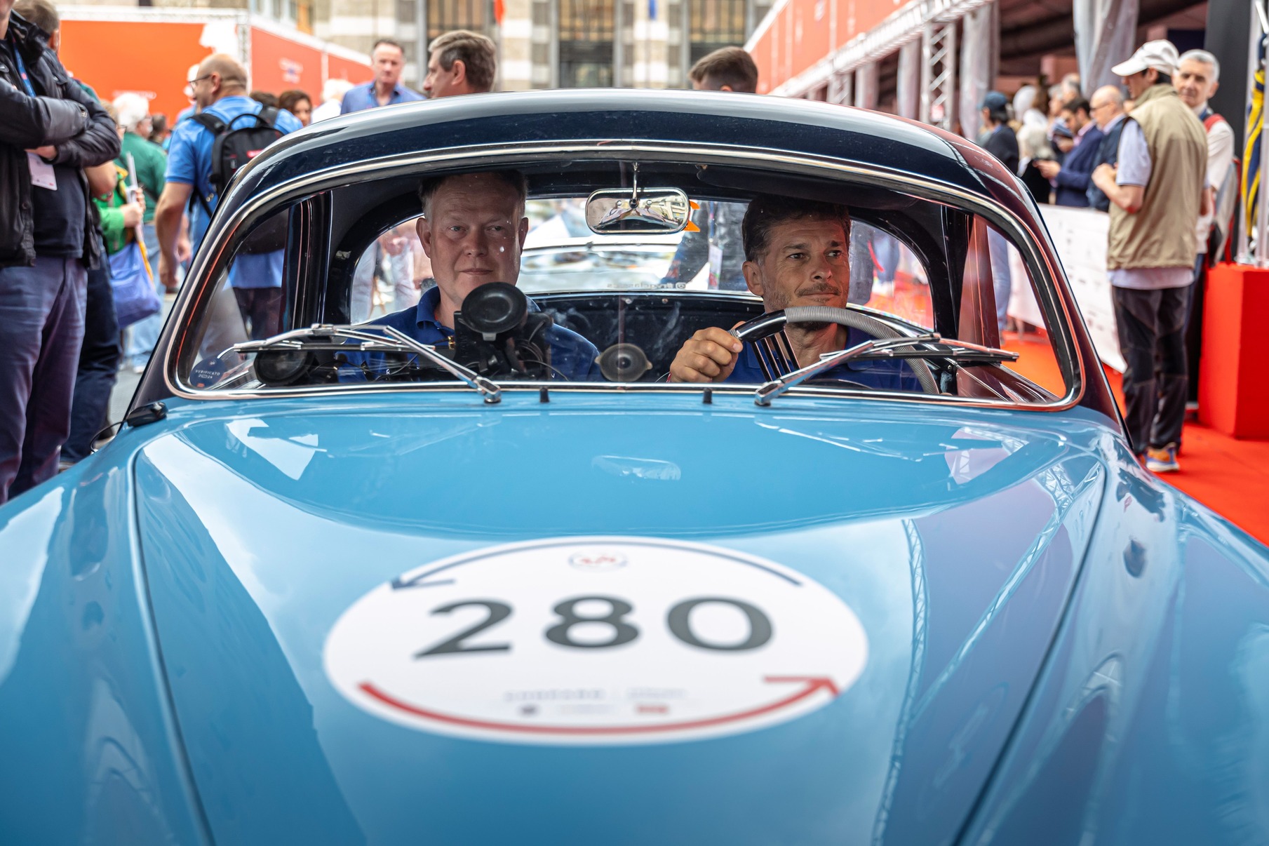 Giancarlo Fisichella drives Fiat 1100 with Vredestein Sprint Classic tyres