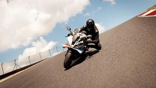 Rider cornering on Continental ContiSportAttack 5 tyre