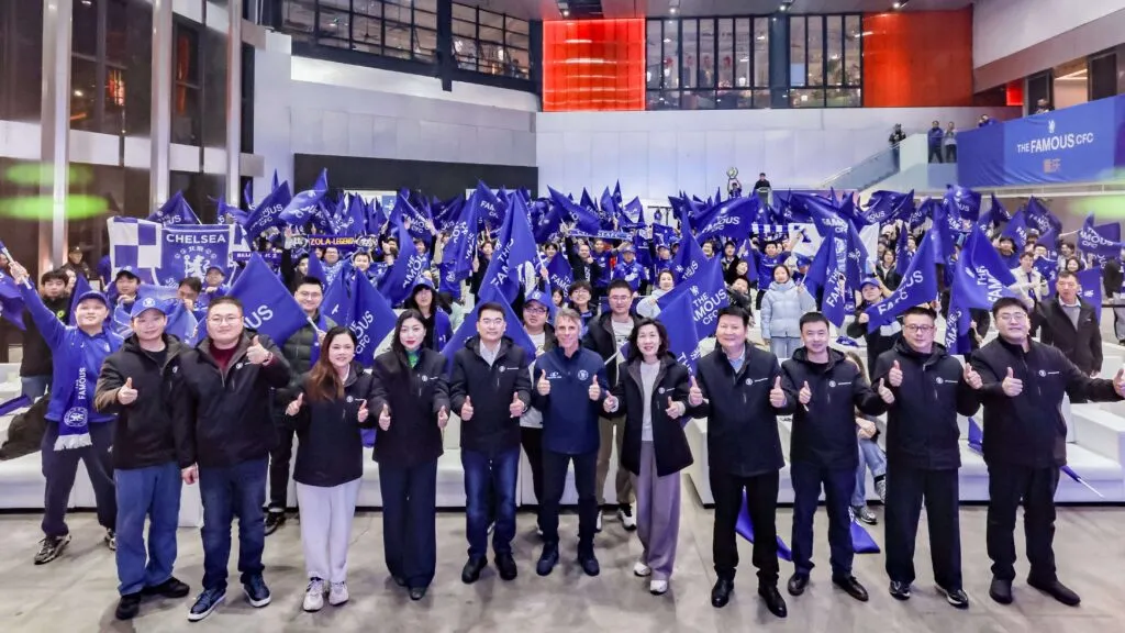 Linglong Tire hosting Chelsea FC fans in an engagement event.