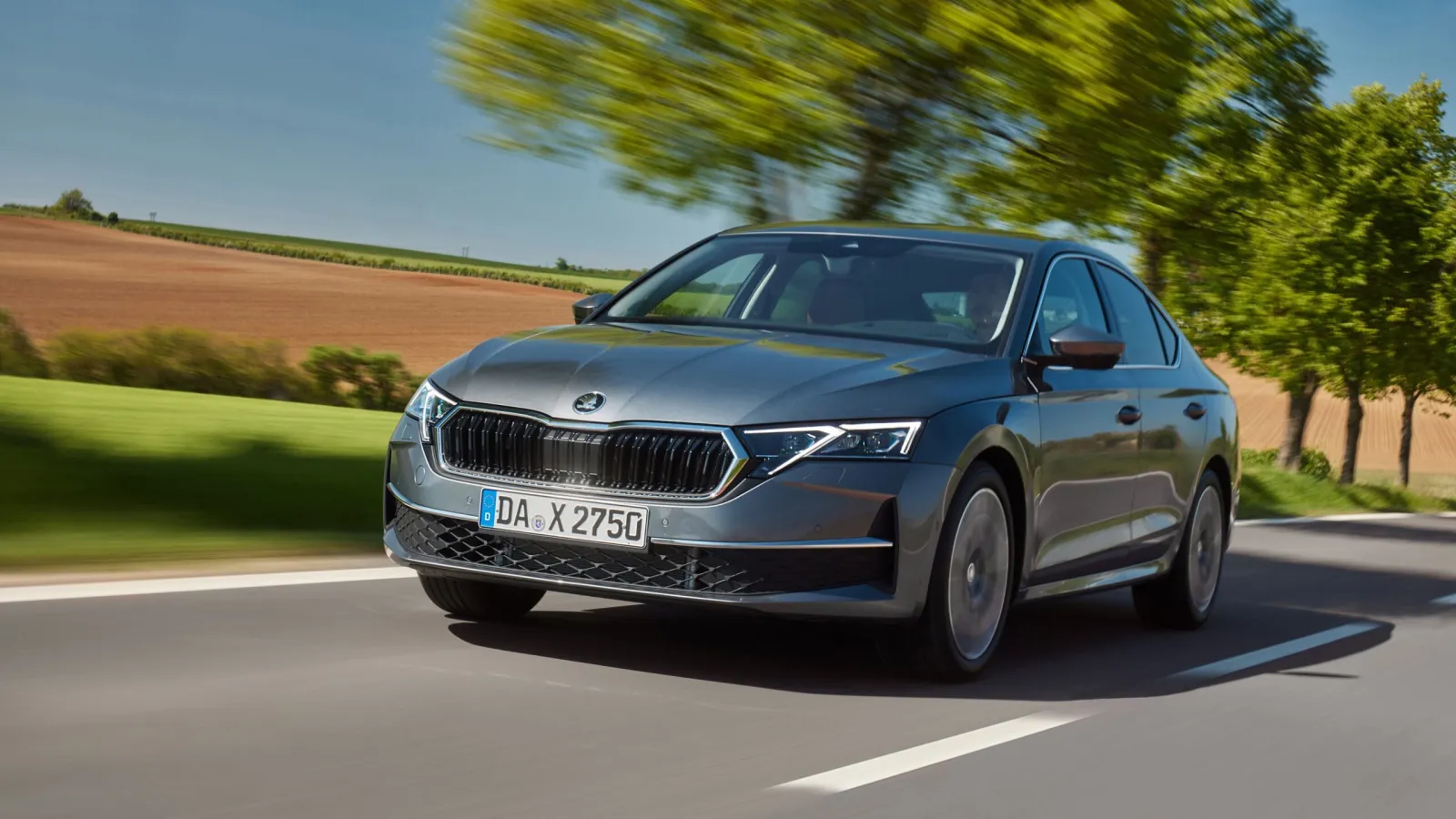 A new Škoda Octavia compact car equipped with original equipment Laufenn S Fit 2 tyres in size 205/55 R17. Photo Credit: Hankook Tire Europe